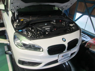 BMW 2 white 001.JPG