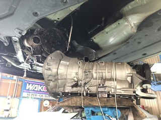 BMW E65 735 エンジンオイル漏れ修理　パート3！！